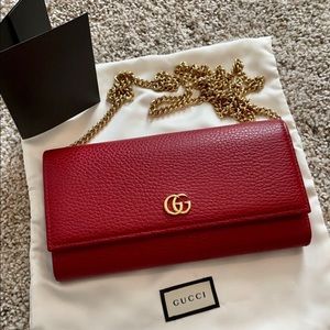LIKE NEW, authentic, red leather Gucci calfskin GG Marmont purse